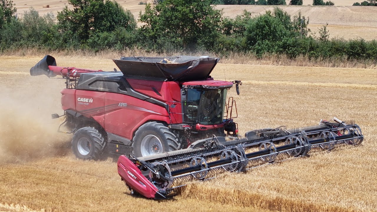 CASE AXIAL - FLOW AF10 / DÉMONSTRATION / MacDon FD245 / TERRINOV