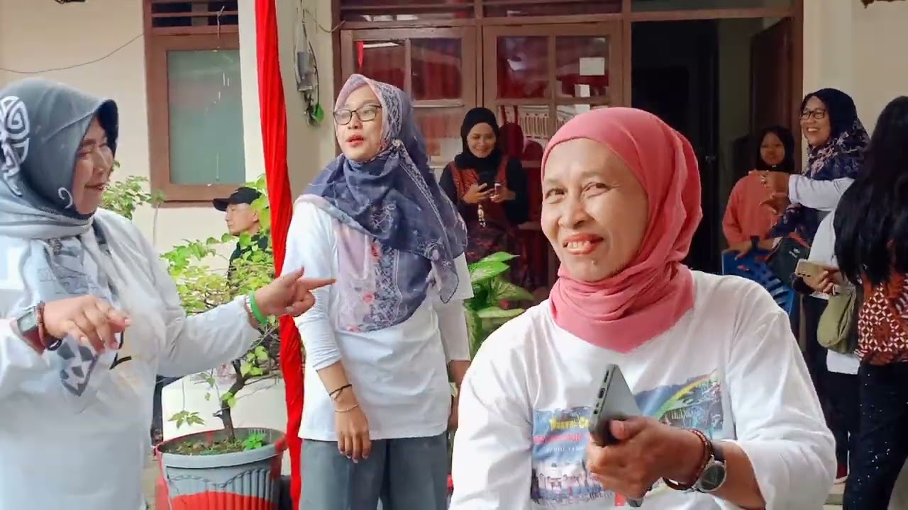 Suket teko by pak RW 
