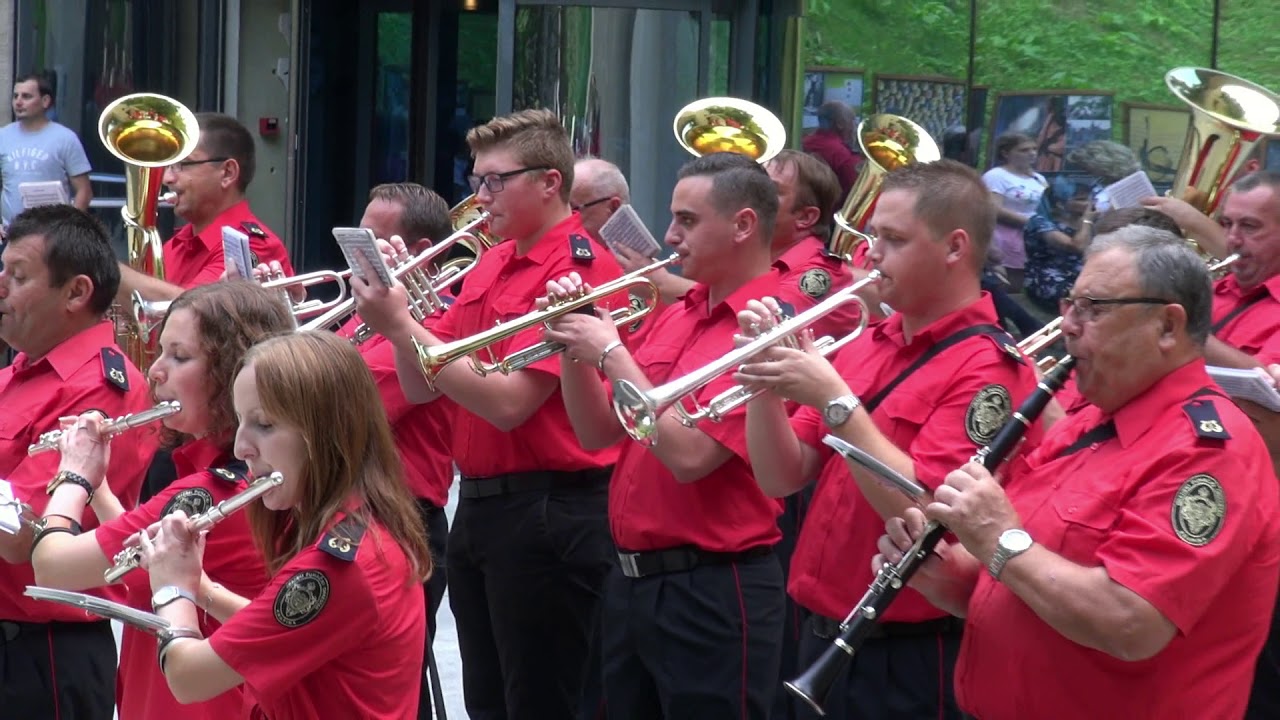 Gradski puhački orkestar Krapina - Adria (v živo)