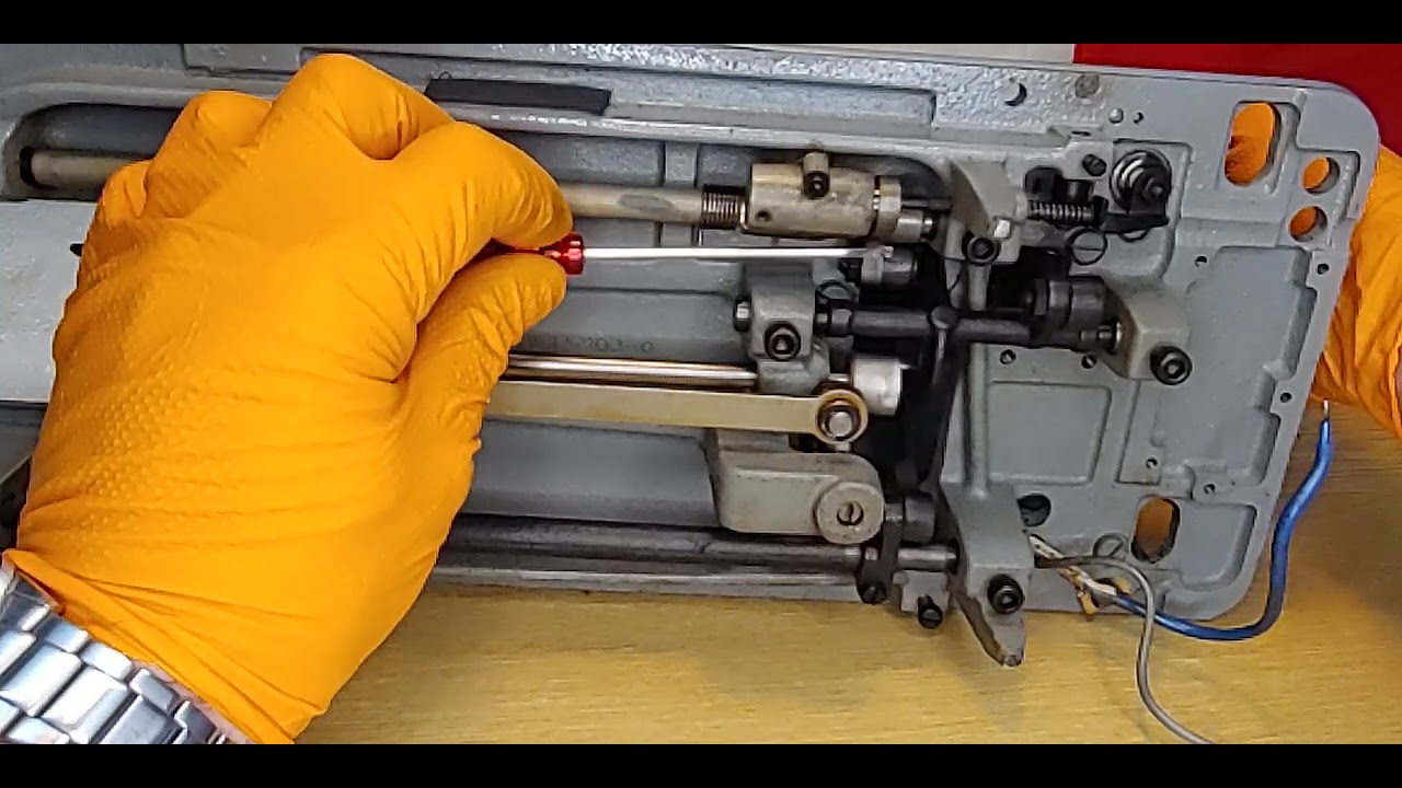 NECCHI :  Supernova & Julia & others :stock feed dog disengaging mechanism / how to fix it....
