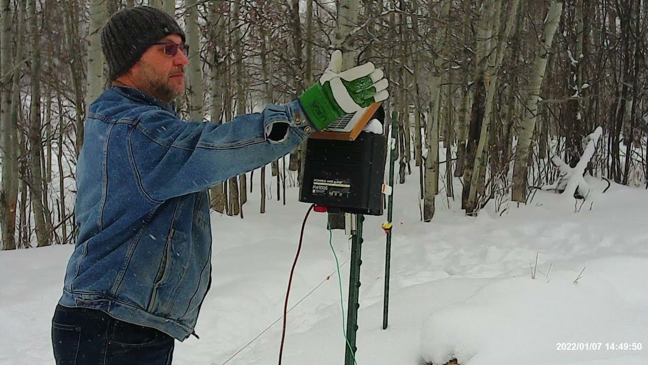 How a Solar Electric Fence works in the winter?