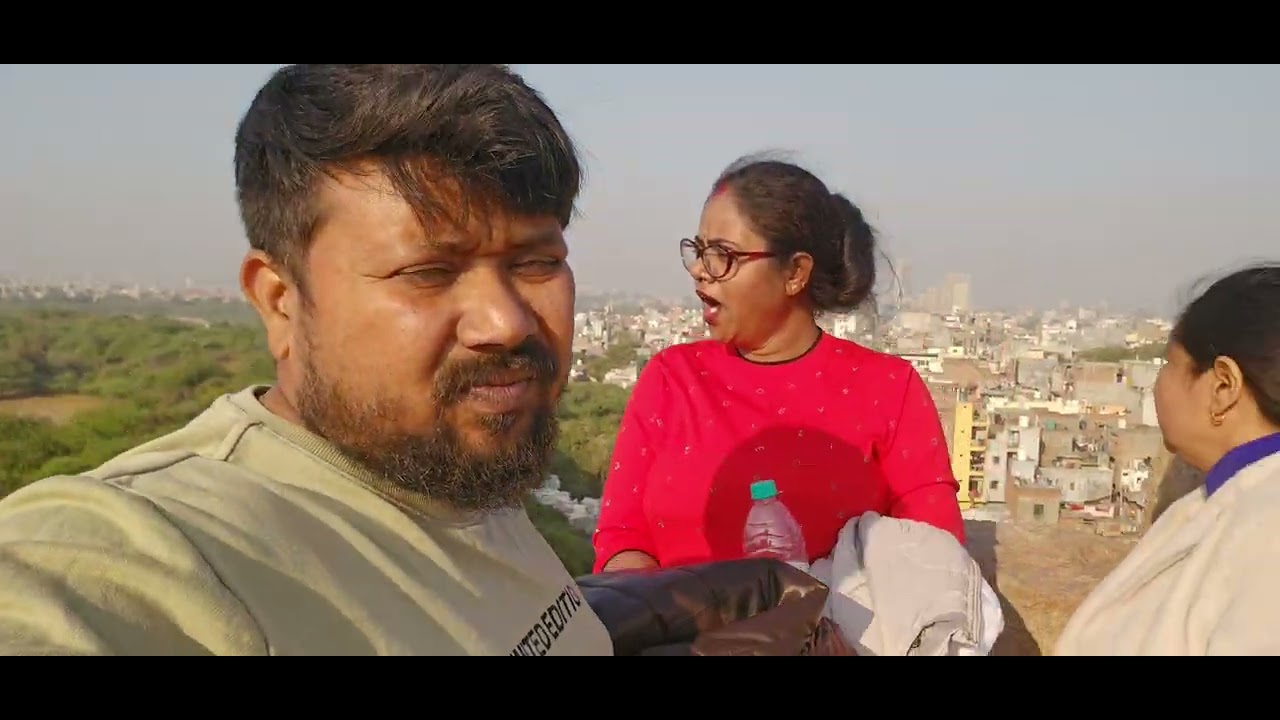 Sister ko ghumaya Kila ( tugalakabad)