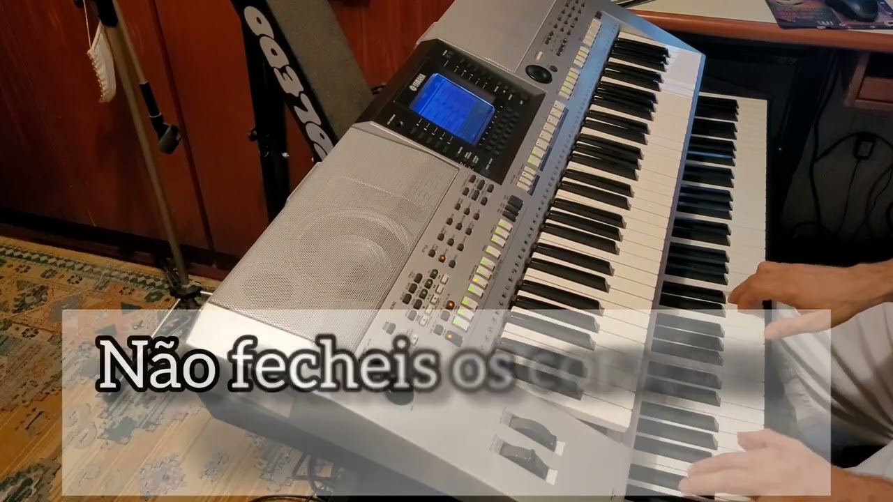 Louvor e Glória a Ti, Senhor  -  Piano Instrumental.