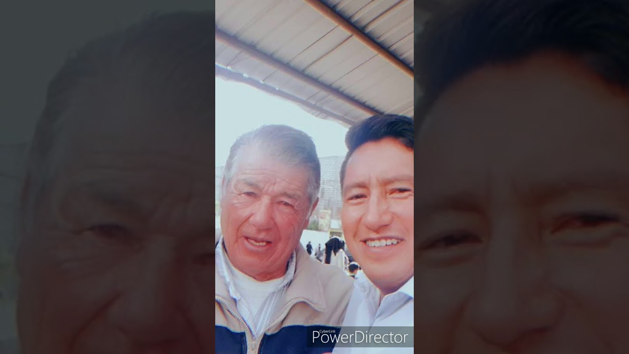 música en guitarras junto ha mi gran amigo Juan Velasco  el original chavo de pillaro