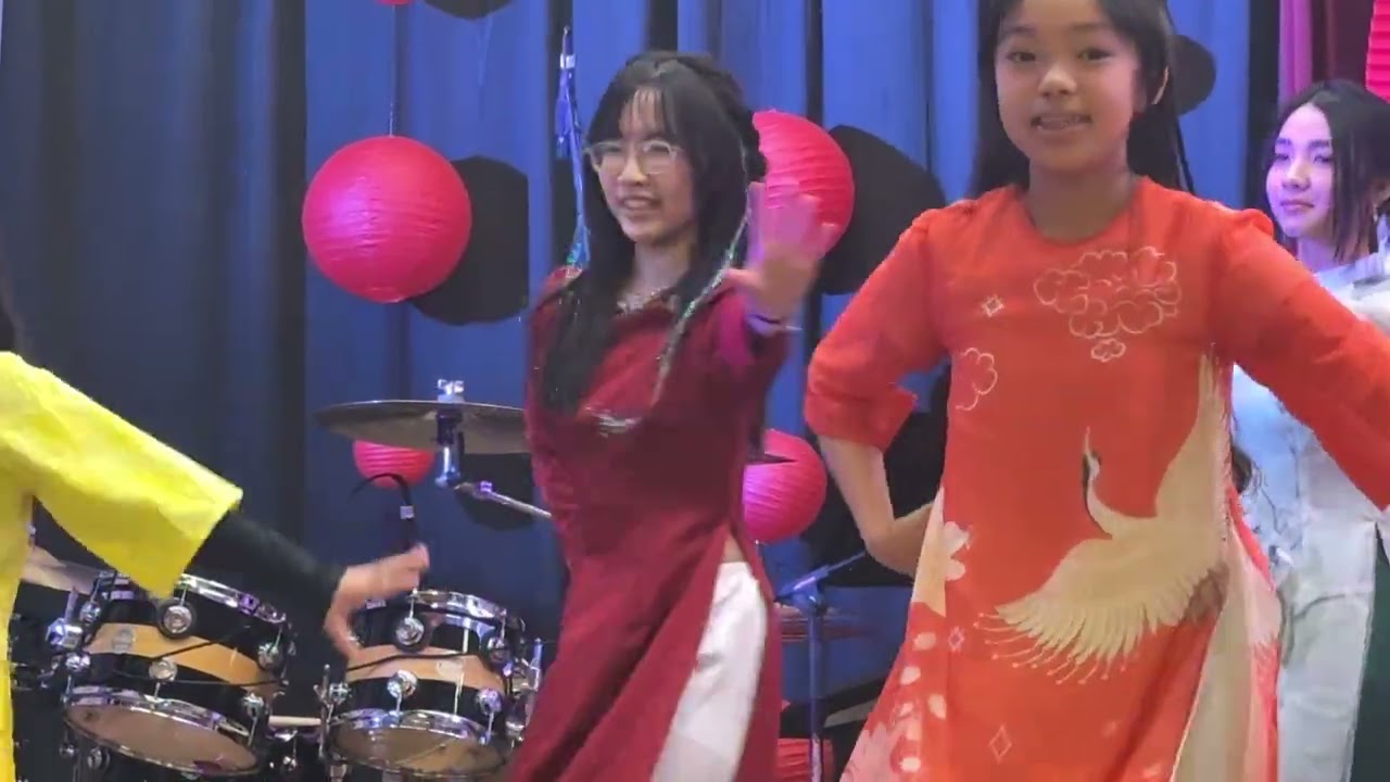Lucy dance