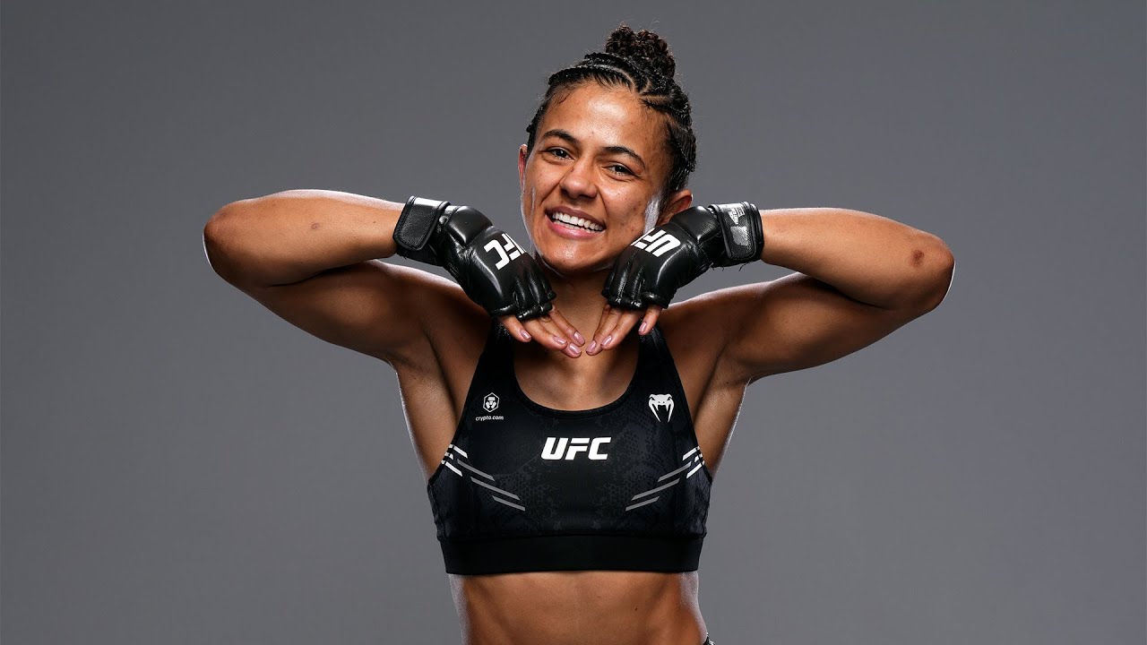 Conheça a história da lutadora brasileira Natália Silva | UFC 315