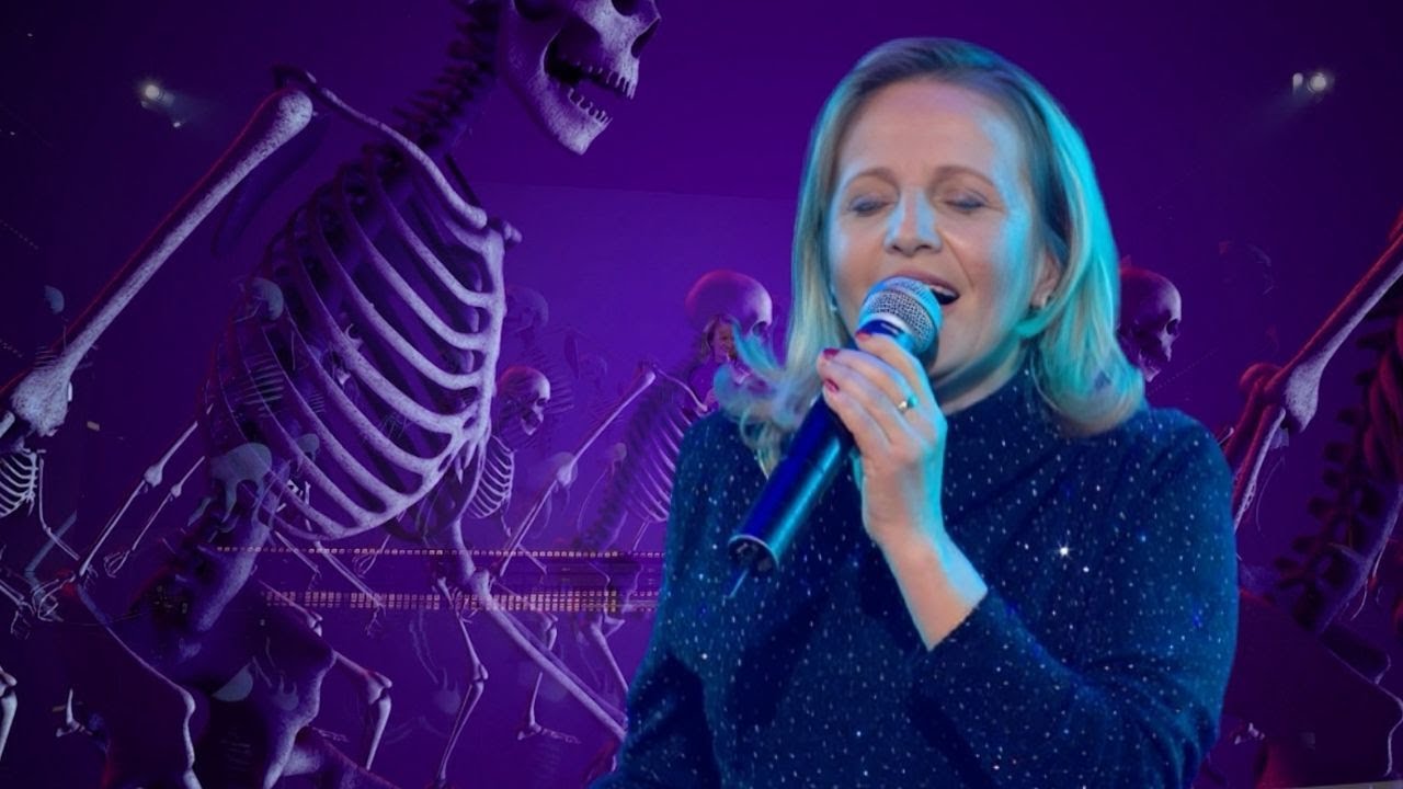 Flora guxon me k&euml;ng&euml;n e Michael Jackson, 