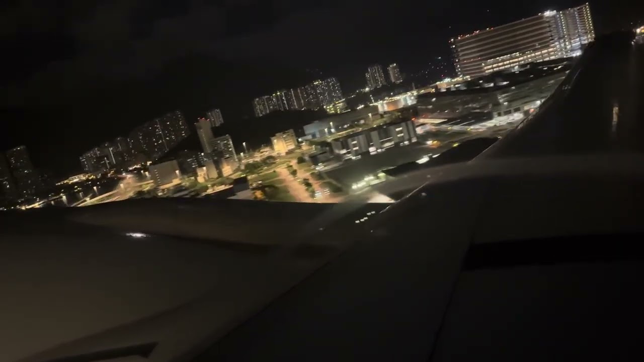 (CX255) Cathay Pacific Boeing 777-300ER takeoff from Hong Kong!