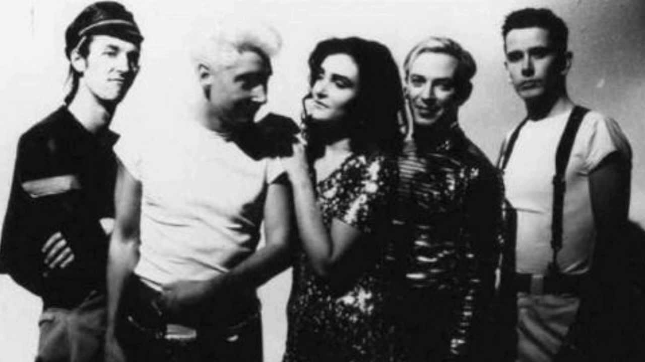 Siouxsie & The Banshees - The Ghost In You (Moore Theatre 1992)