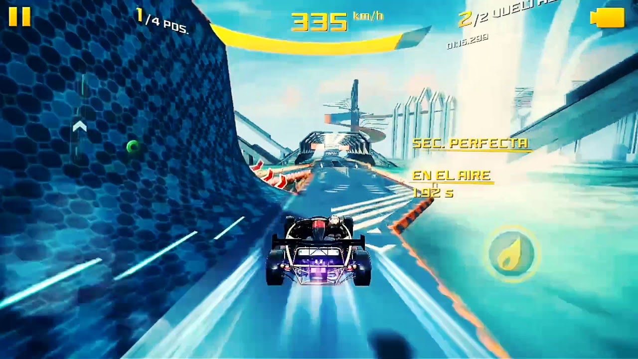 Asphalt 8 : Ariel Atom v8 multiplayer