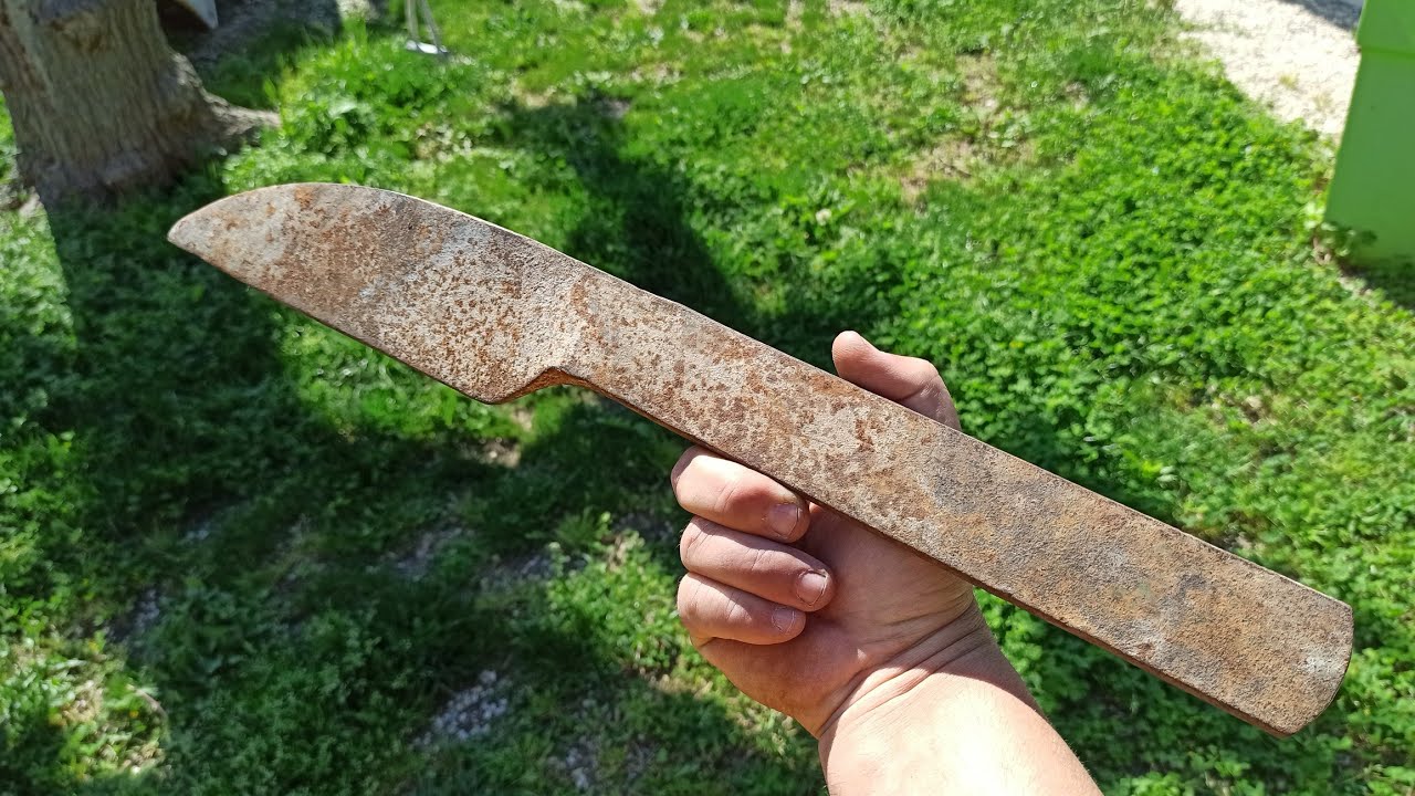 I've converted a piece of rusty steel into a blade of apocalypse