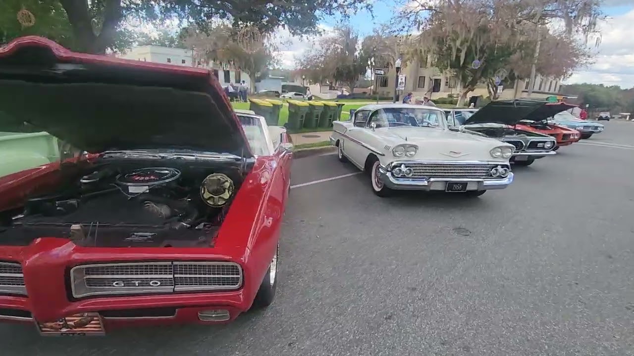 Leesburg, FL Main Street Car Show