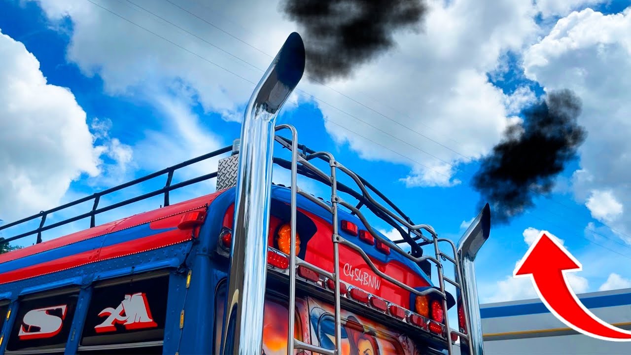 EL BUS CON ESCAPES DE TRAILER MÁS IMPACTANTE