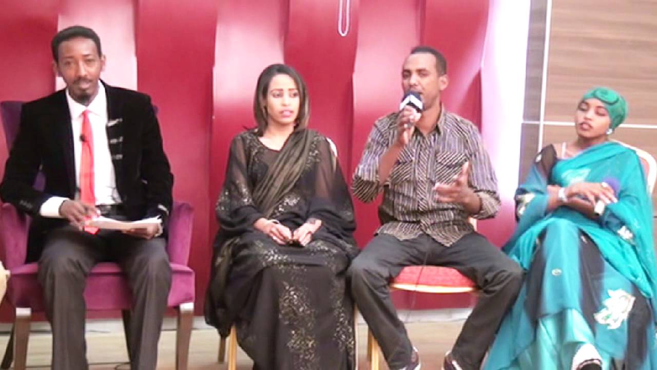 Hees Cusub (AROOS) Qaali Ladan & Liibaan Jig Jiga
