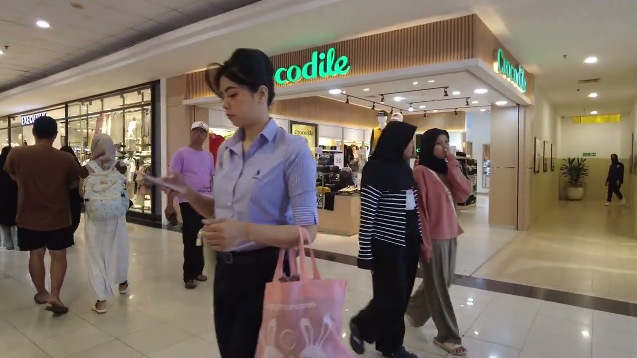 Walking in Botani Square Mall Bogor // Culinary - Fashion - Gadget -  Children's Playground
