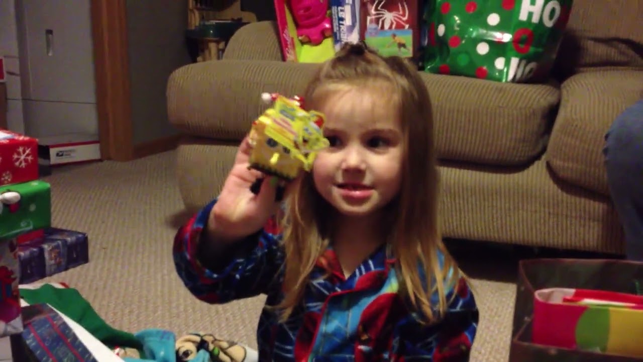 Sasha gets a present from Lynda