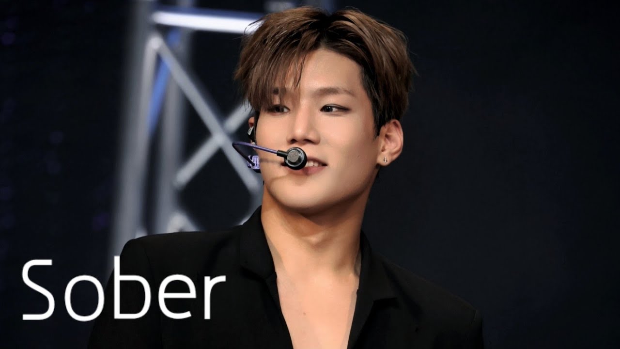 𝟐𝟔𝟎𝟏𝟏𝟎 다크비 일본콘서트 𝐕𝐚𝐧𝐠𝐮𝐚𝐫𝐝 준서 직캠 안취해 (𝐒𝐨𝐛𝐞𝐫)