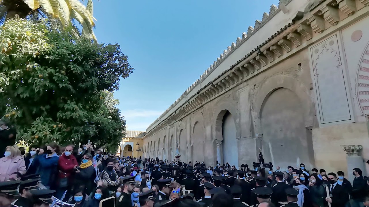 Llega la banda de la Salud en pasacalles