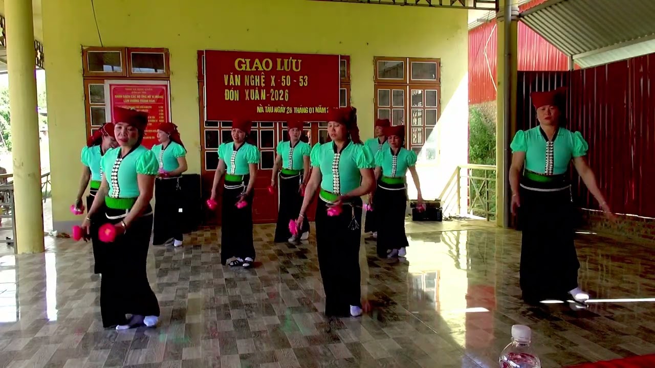 Múa nét đẹp Ngọc Chiến đội văn nghệ bản nà tâu thể hiện tại nhà văn hoá bản nà tâu 2026