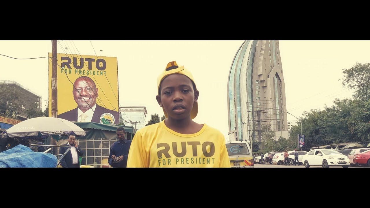 Young Kibera kid amazes DP Ruto with his stunning voice. Messi Kadenge ft Diwani  Ruto Ipepe