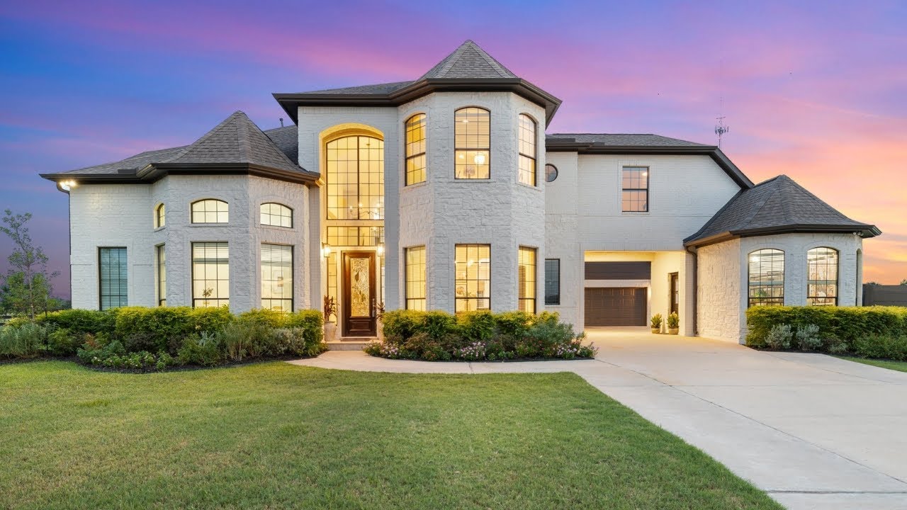 TOUR THIS STUNNING CUSTOM HOME in Katy TX — 30 MINS FROM HOUSTON