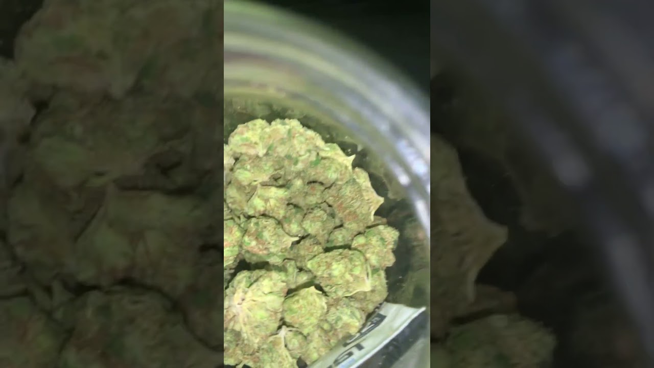 New pack from JK distro smalls east coast sour diesel go check them use code: ahsantie-elson20