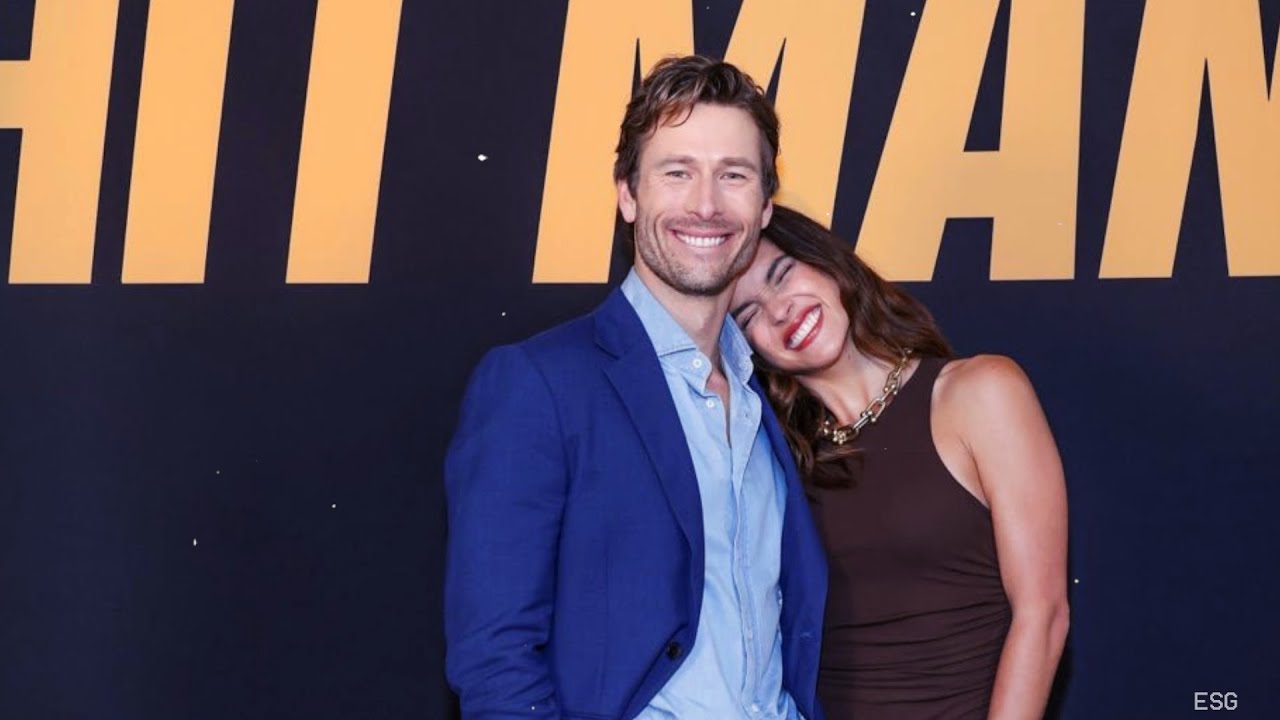 Glen Powell & Adria Arjona - Accidentally in love