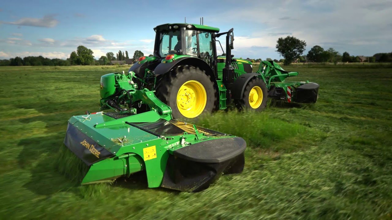 The new R310R mower-conditioner with vertical transport position | John Deere