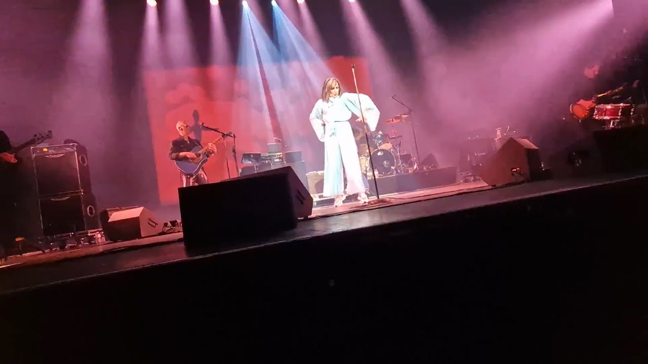 Siouxsie - Ancienne Belgique, Brussels - May 3, 2023 (partly hidden camera)