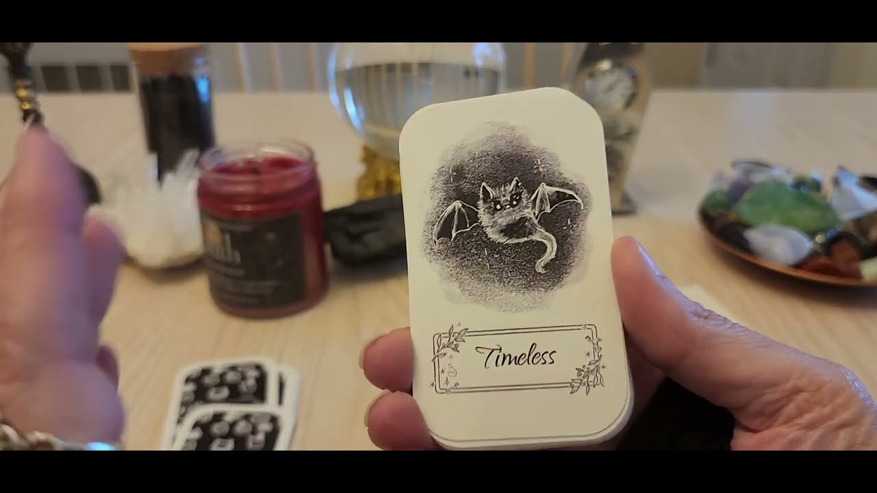 🦇 Night Visions Unboxing and Mini Reading 🦇