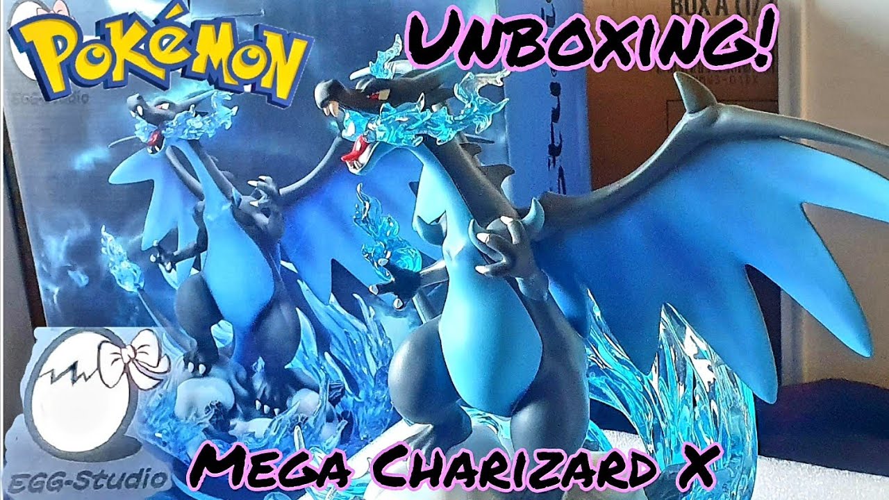 Pok&eacute;mon Egg- Studio Mega Charizard X Statue Unboxing!
