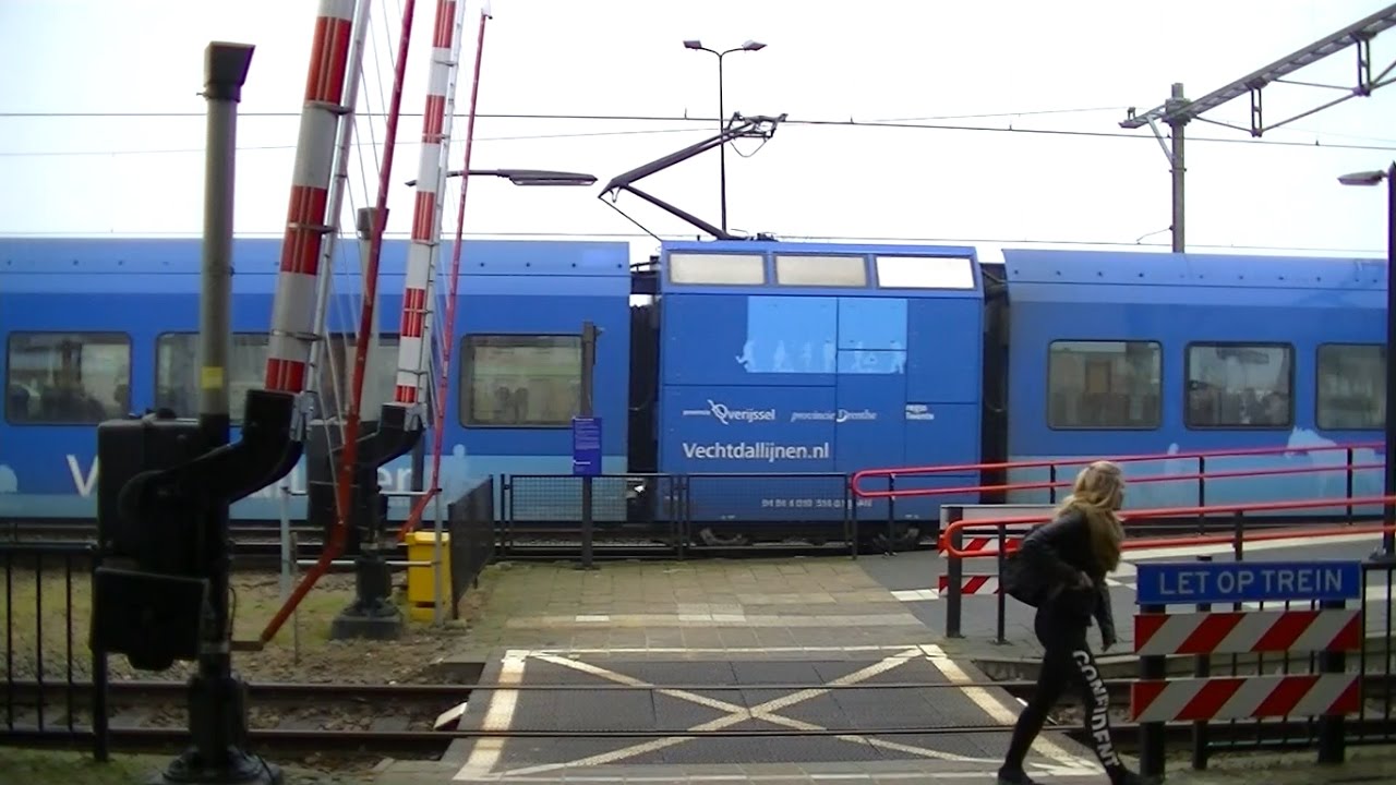 Spoorwegovergang Coevorden // Dutch railroad crossing
