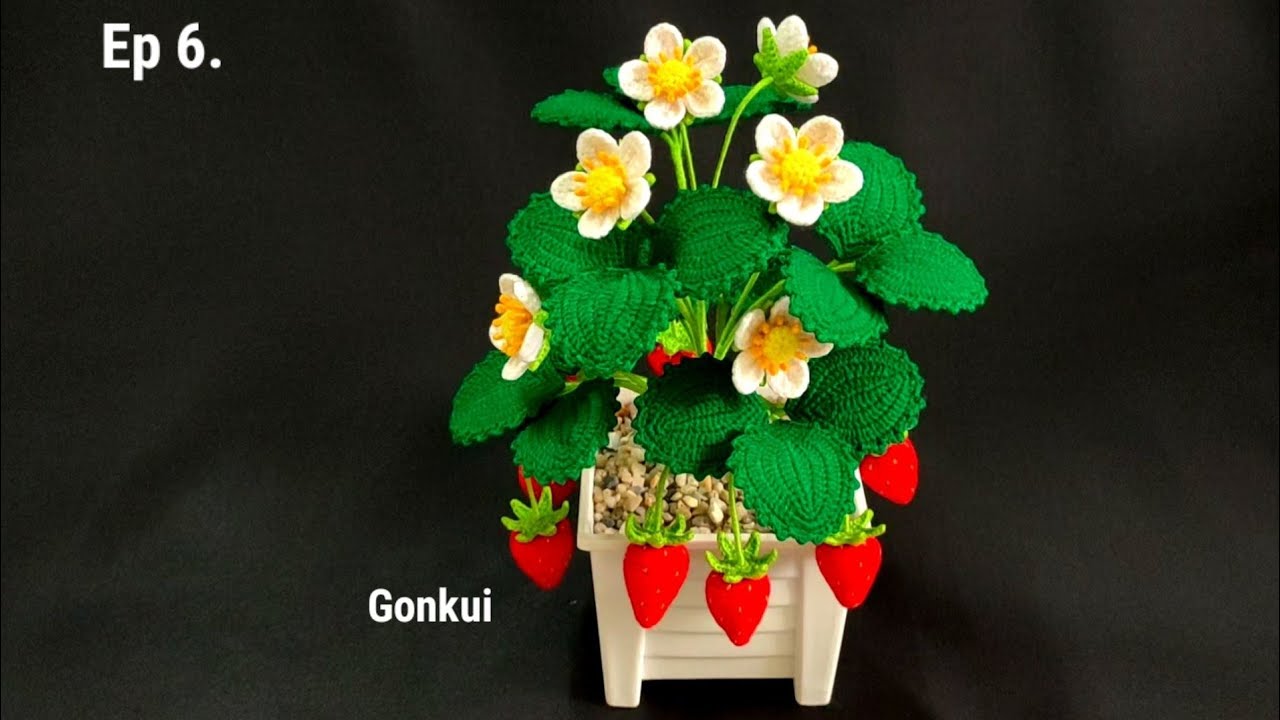 Crochet flower | Crochet Strawberry plant Ep6.🍓🌿 Leaves #crochetflower #crochet #tutorial