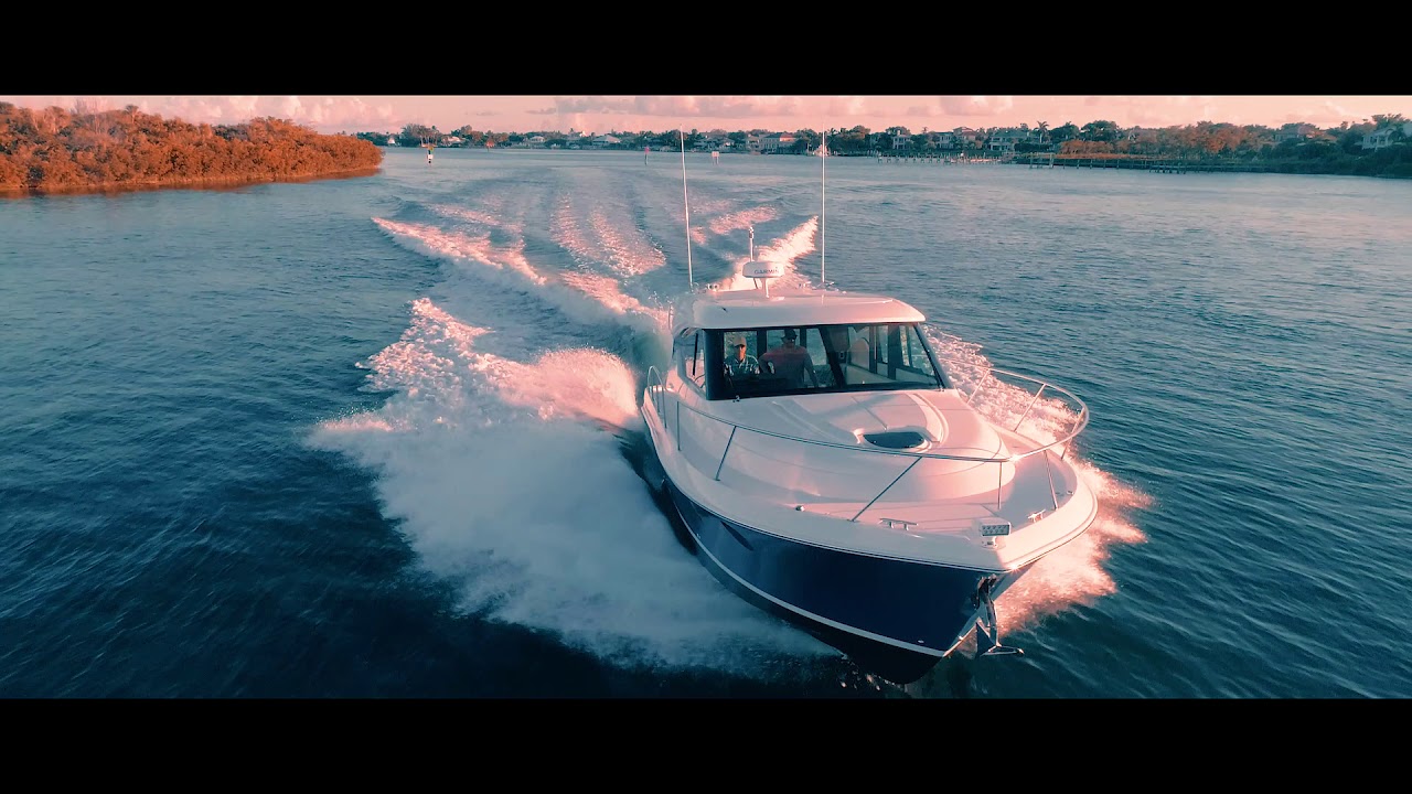 2018 Tiara Yachts 39 Coupe For Sale - 