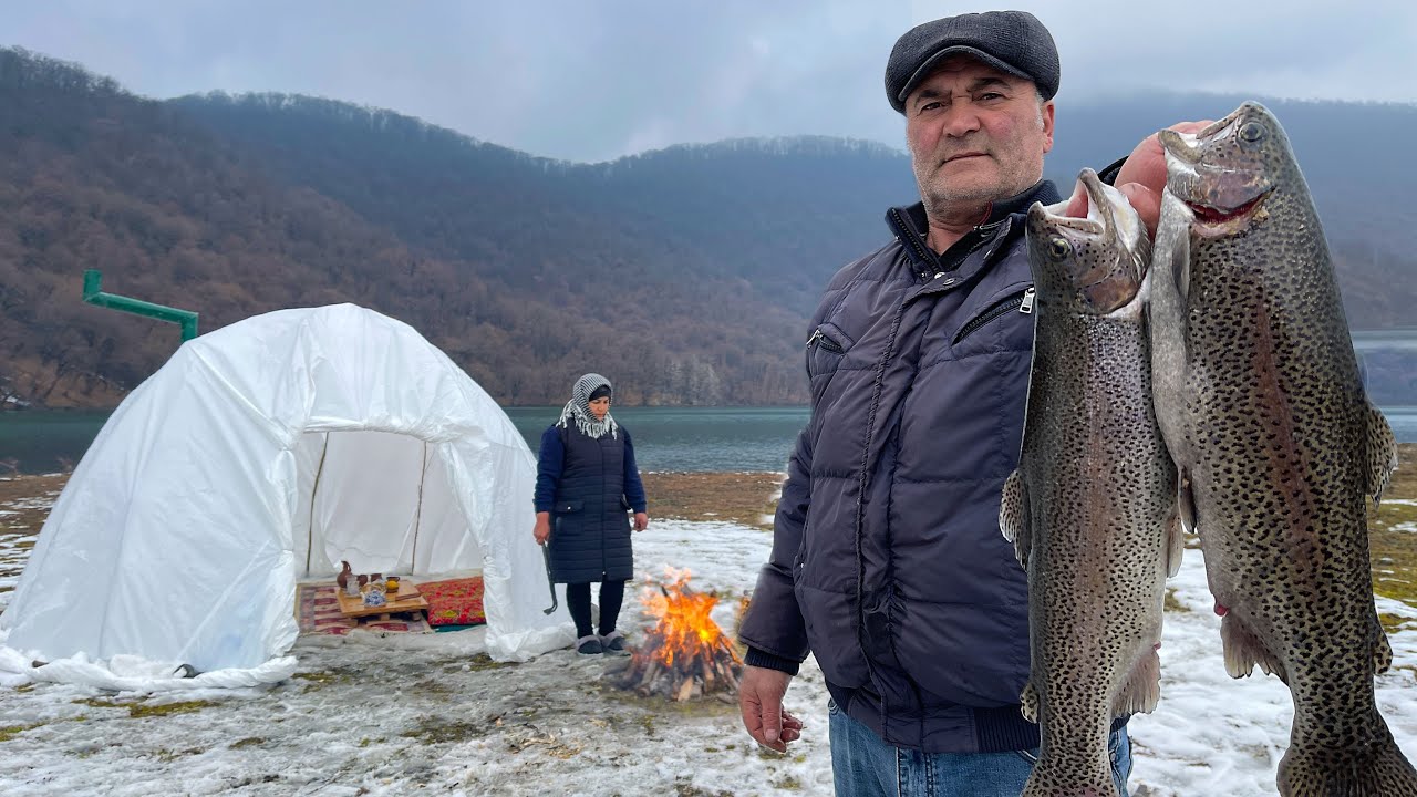 Строительство приюта у озера | Кемпинг Bushcraft, Поймай и приготовь, Приготовление пищи на костре
