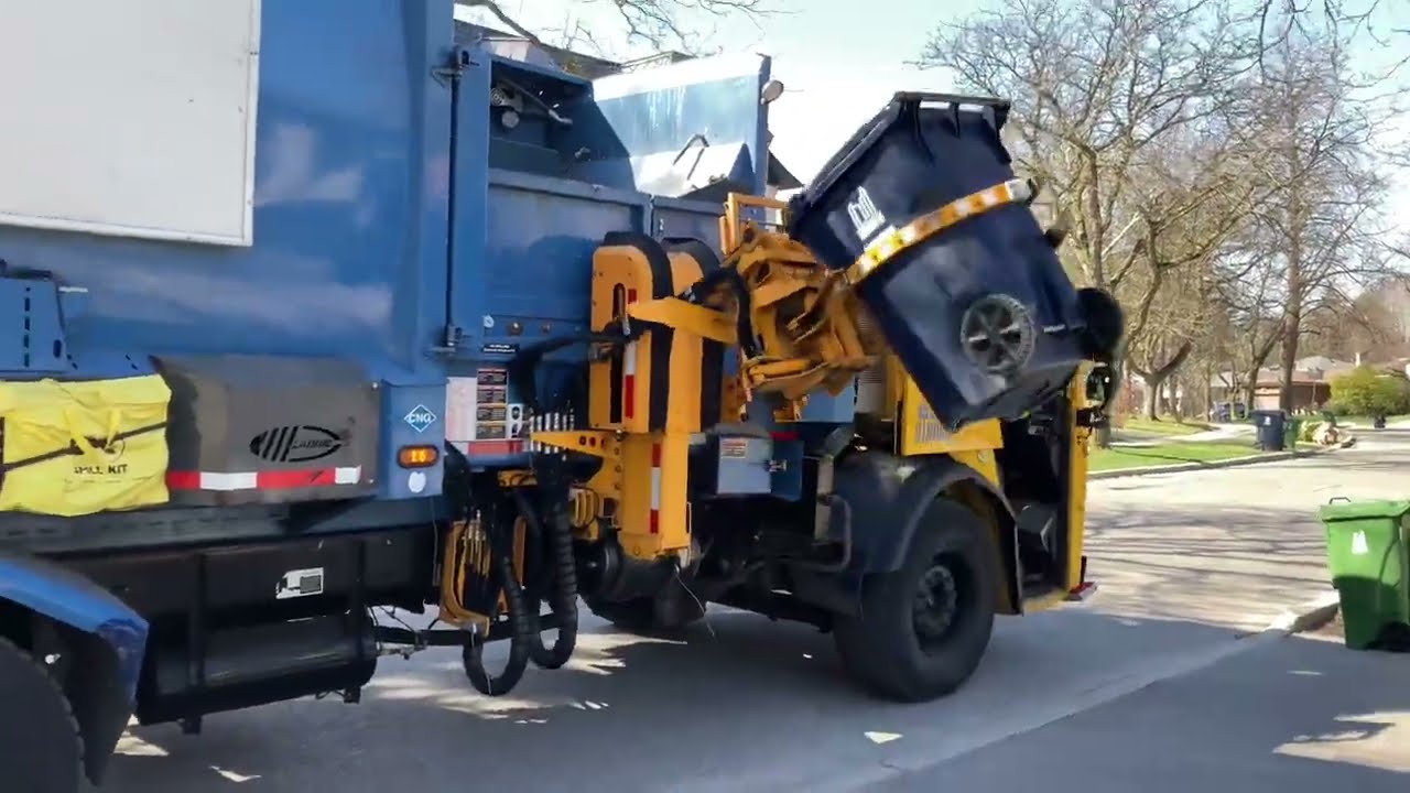Garbage Truck City Of Toronto ASL