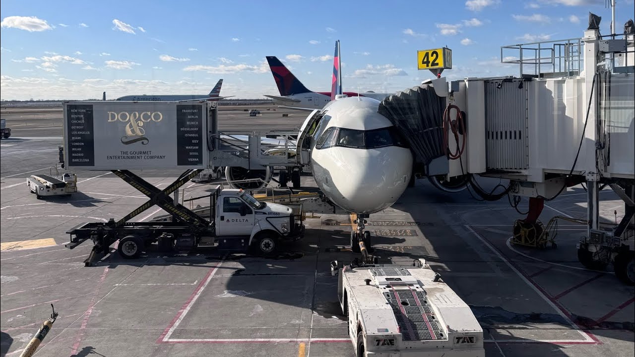 DELTA A321 NEO SANTIAGO TO NEW YORK