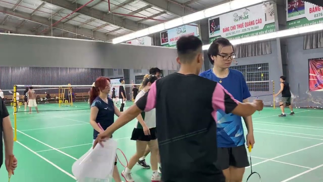 1Week&1Place | Sân Cầu Lông Đại Phát