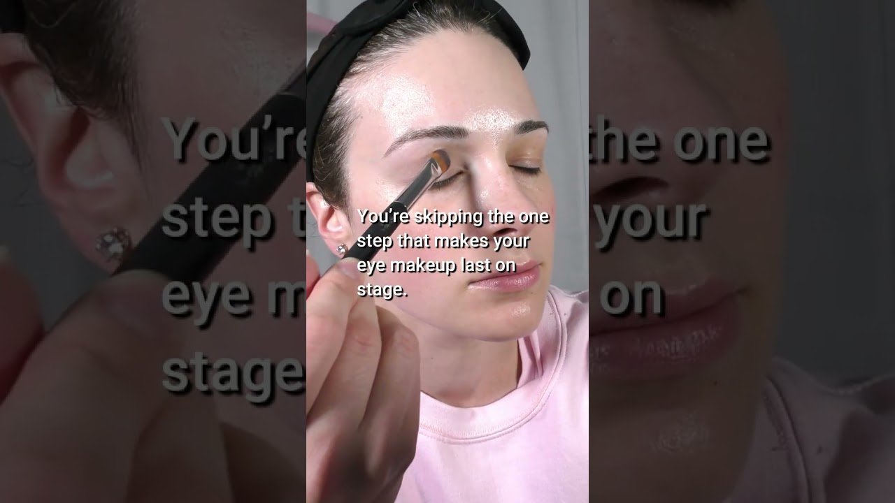 Why Your Eyeshadow Never Lasts on Stage