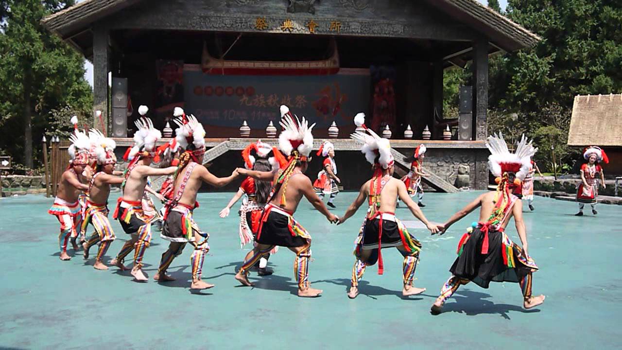 Beautiful performance by Amis people in Taiwan