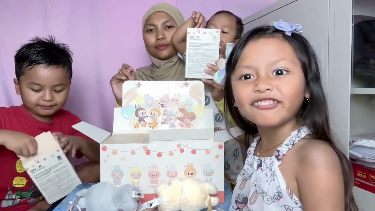 Unboxing labubu 1 box #unboxing #labubu #labubuv2 #labubuviral
