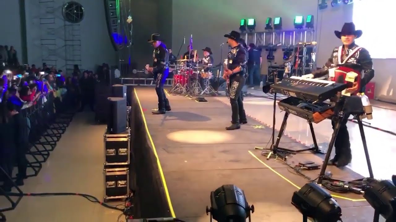 AMIGO BRONCO / ESTOY A PUNTO - BRONCO CON RAMIRO DELGADO JR