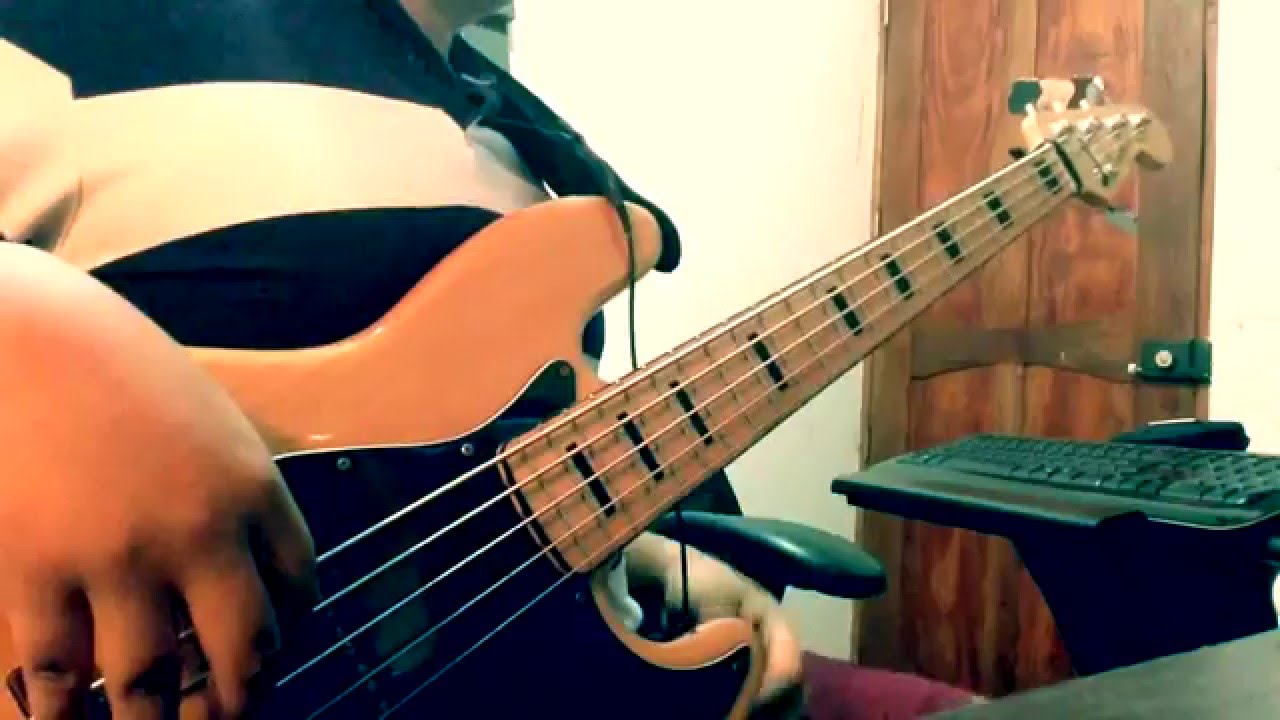 Ella es mi fiesta Cover Bass