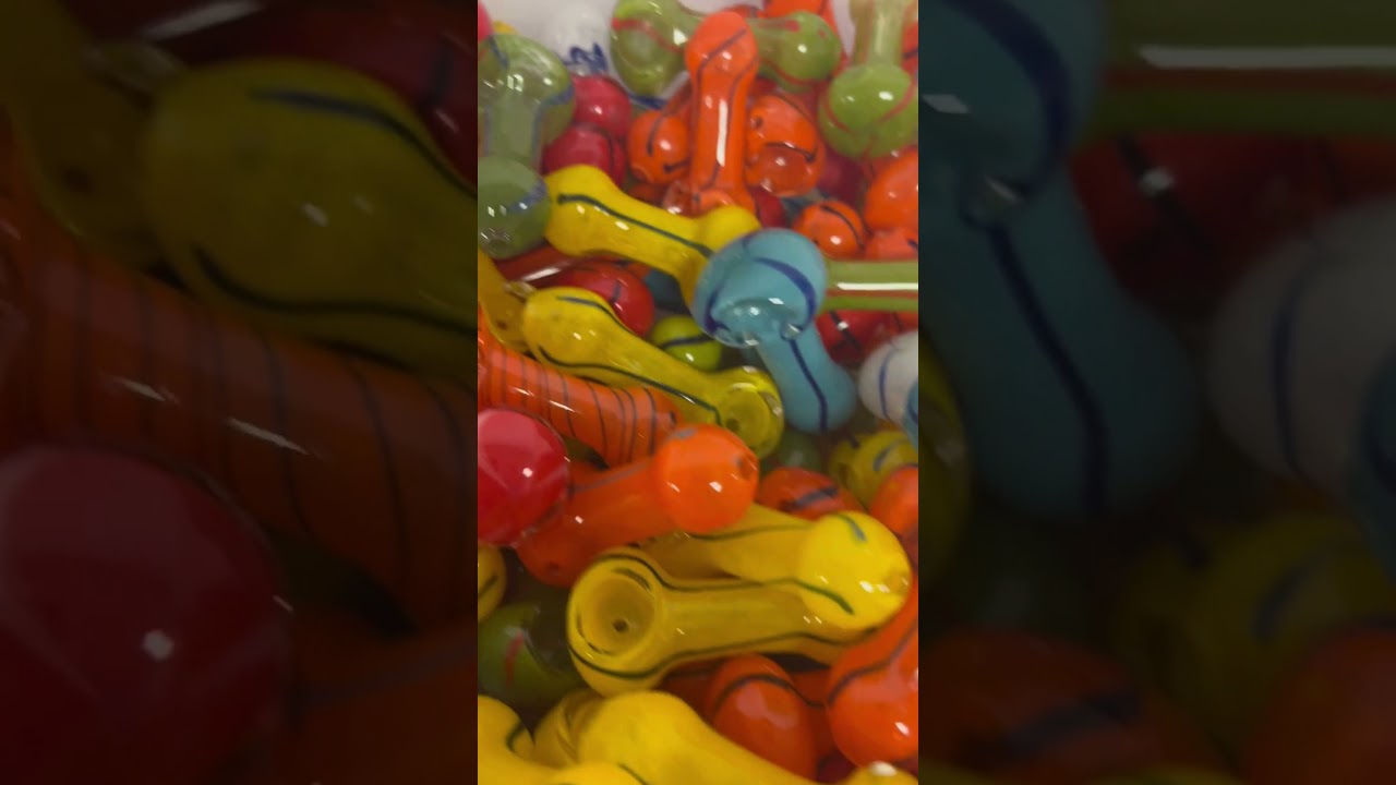 How we cook Glass pipes at Wizard Smoke Shop :) #vape #beaker #highendglass #glasspipes #hookahlife