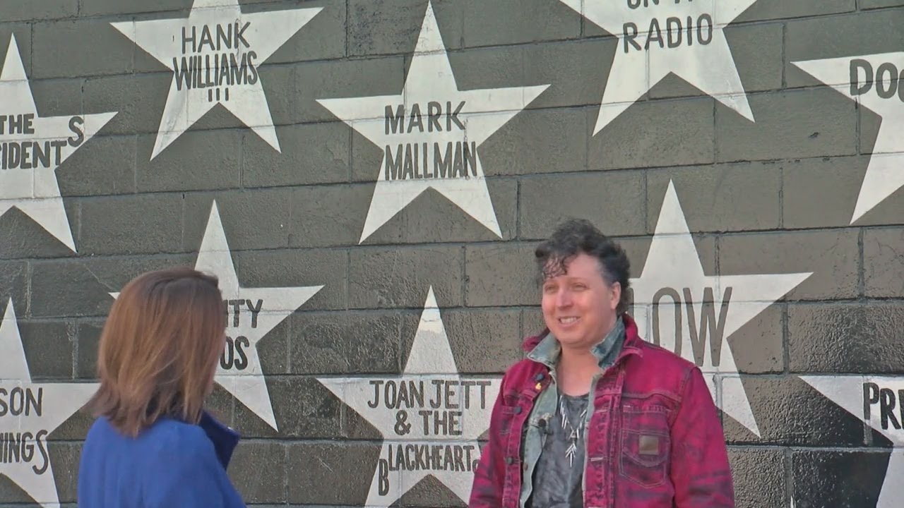 How Do Artists Get A Star On First Avenue?