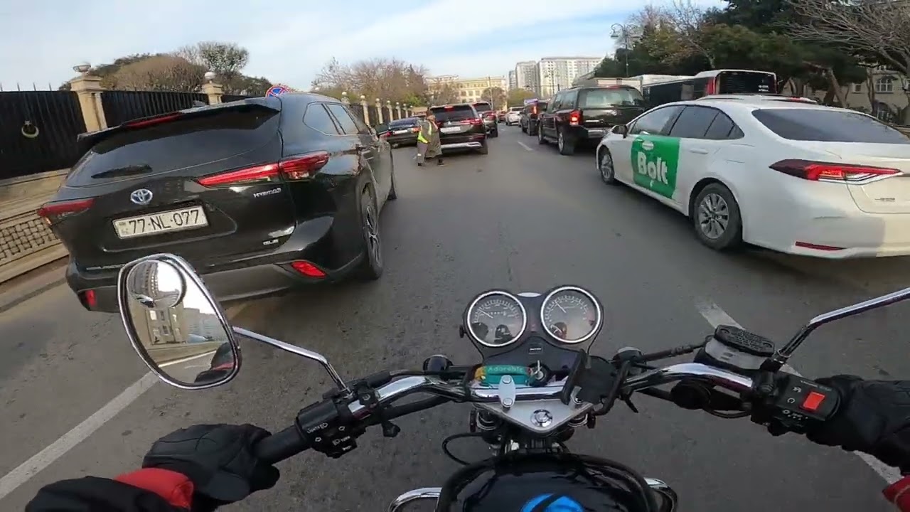 Motosiklet seçməyimin səbəbi. Niyə artıq maşın sürmürəm?