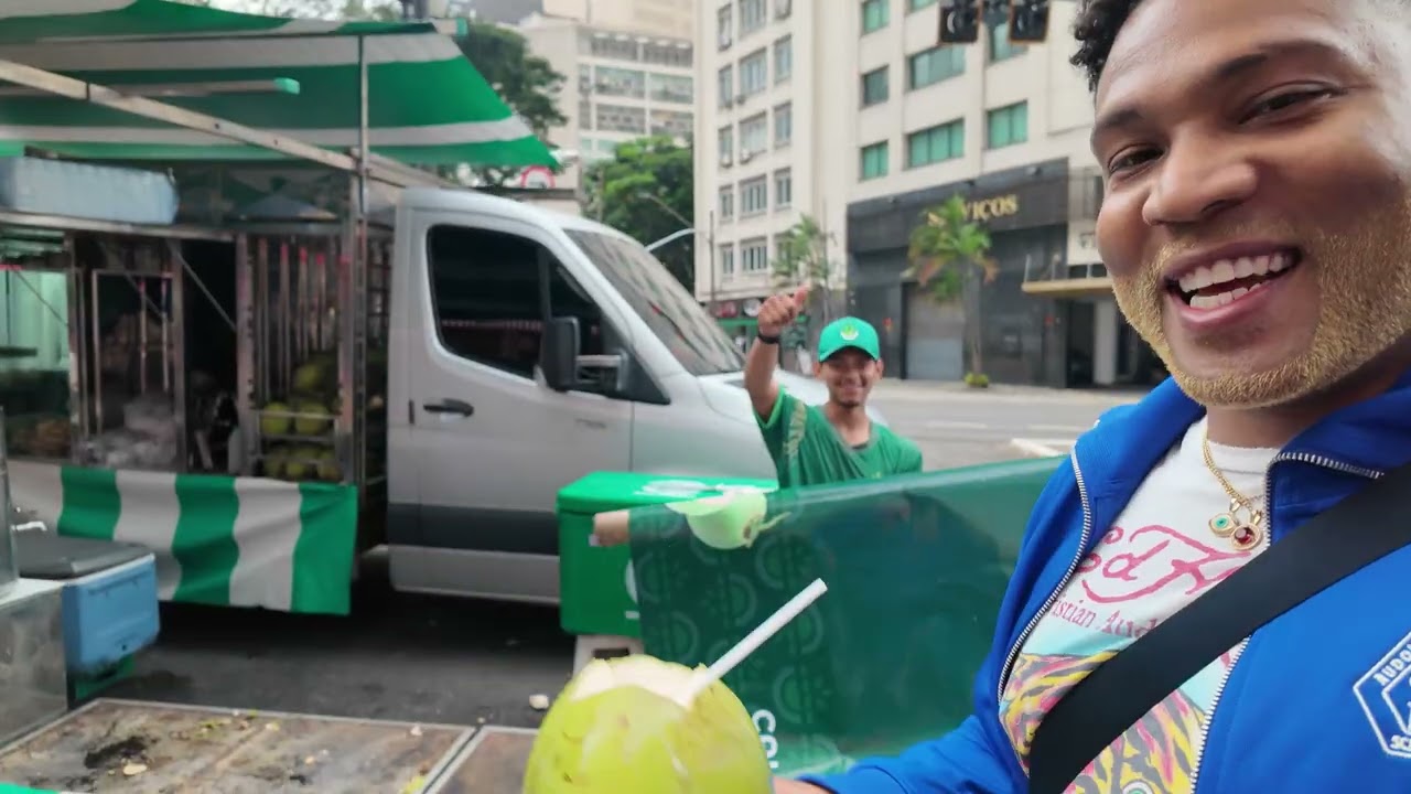 a day in são paulo | thrifting, cafes, mercado municipal + exploring