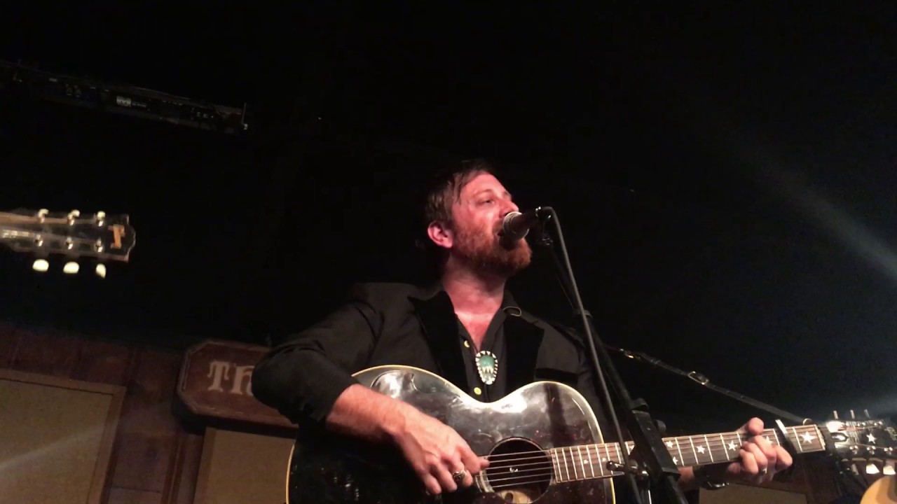 Dan Auerbach performs 