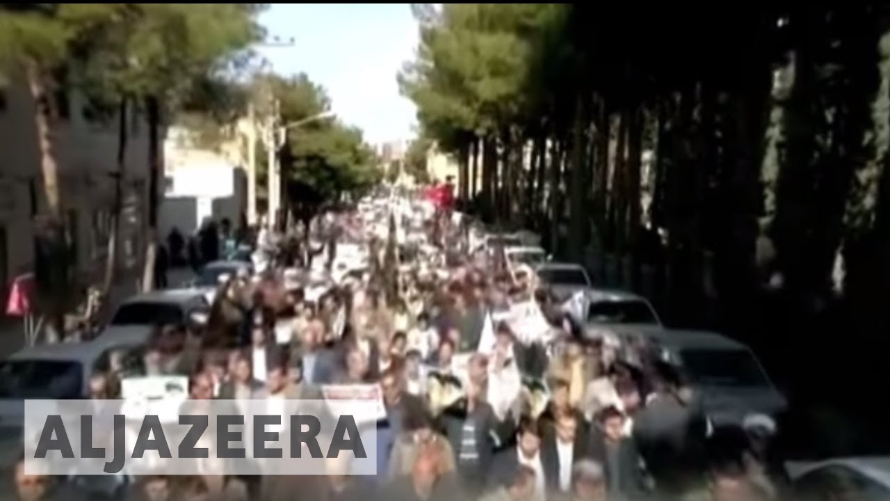 🇮🇷 Anti-government protests in Iran enter third day | Al Jazeera English