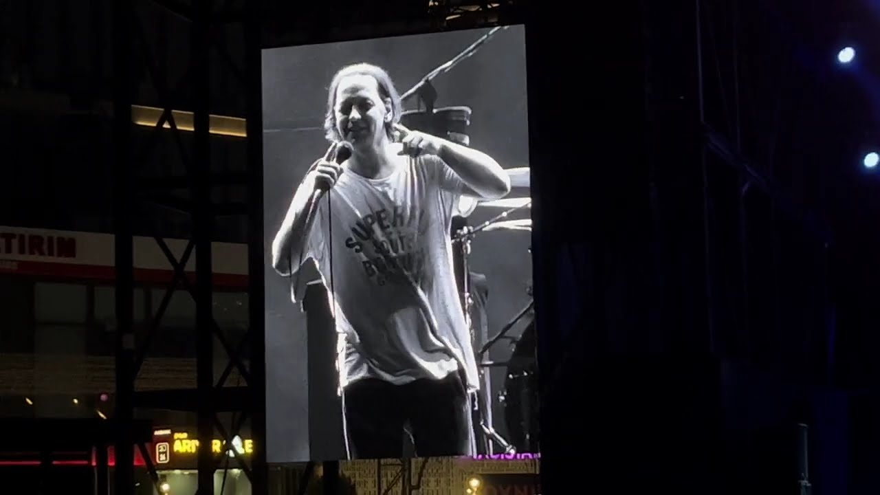 Duman - Her Şeyi Yak 4K - Moby - Naturel Blues Cover - Harika Anlar @İstanbul Haziran 2022